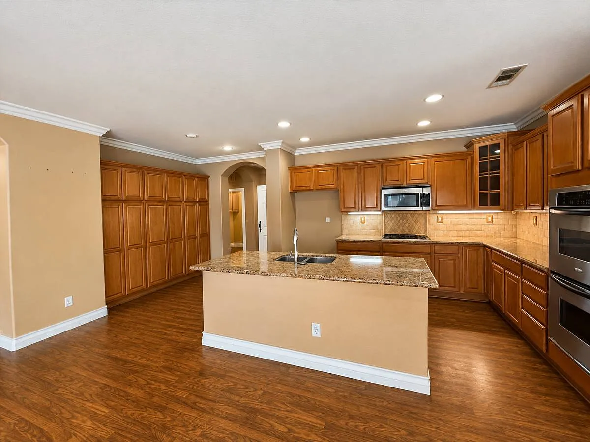 9085 San Simeon Dr in Rancho Cucamonga, CA 91701 — Photo 3