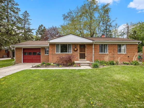3110 Fernwood Ave, Ann Arbor, MI 48108