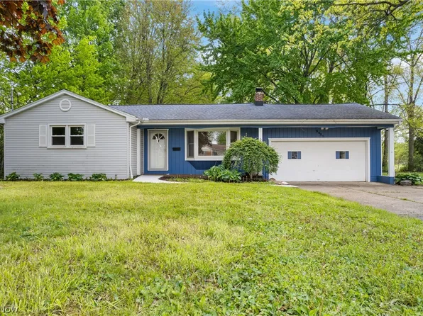 5425 Sheridan Rd, Youngstown, OH 44514
