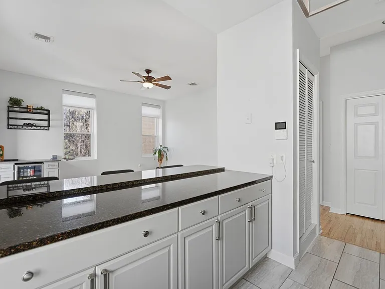 818 Jefferson St #3C — Photo 9