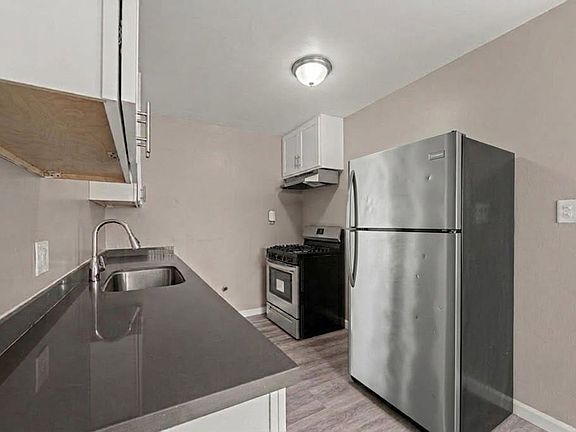 5th image of 3845 Potomac Ave #11A