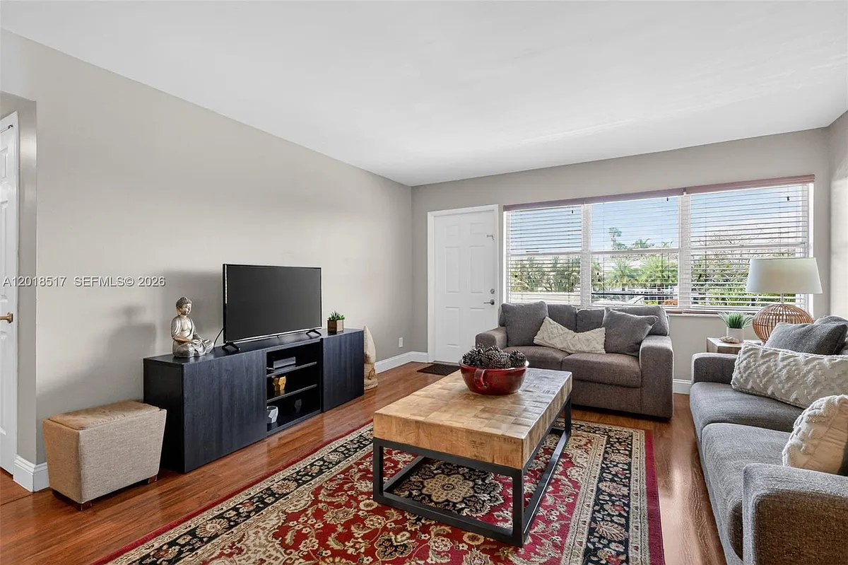 Building Photo - 401 Golden Isles Dr #208