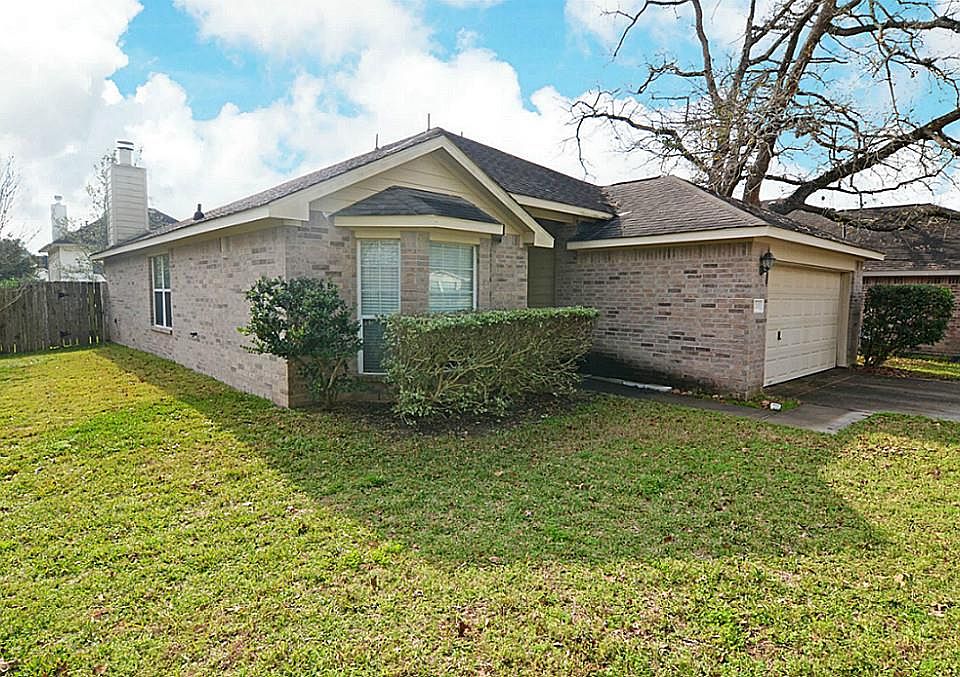 1st image of 2203 Highland Hills Dr