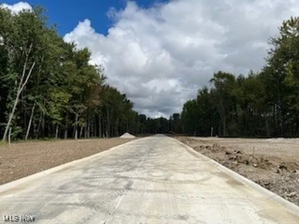 2797 Rocky Ridge Dr #168, Westlake, OH 44145