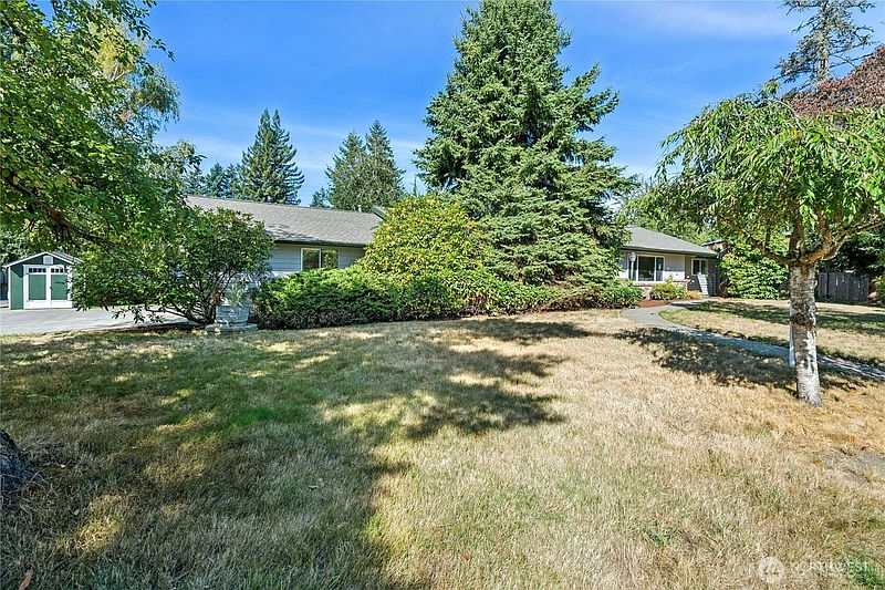2nd image of 2045 173rd Avenue NE