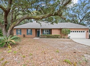 2116 Club House Dr, Lillian, AL 36549