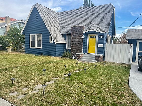 3rd image of 1010 E Providencia Ave