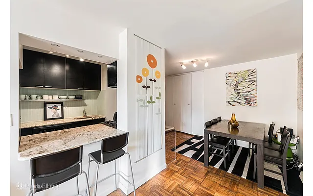 Sold by Douglas Elliman | media 20