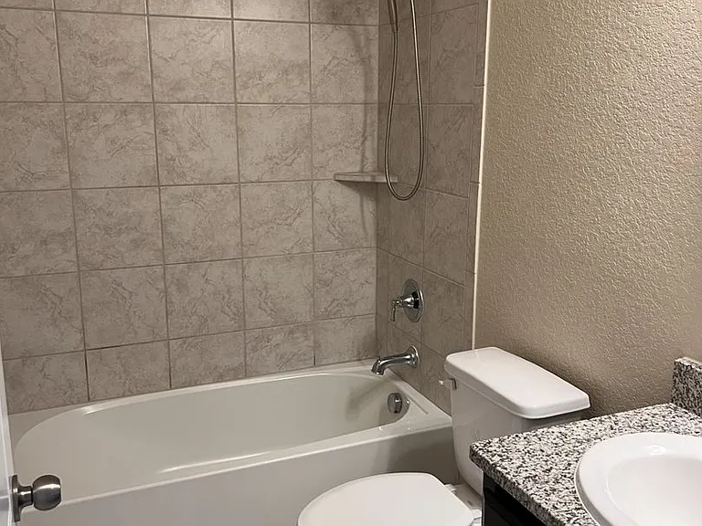 10215 High Noon Dr — Photo 40