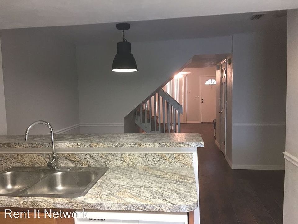 1st image of 2229 Fletchers Point Cir #2229