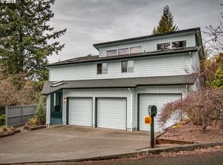 9821 SW 6th Ave, Portland, OR 97219