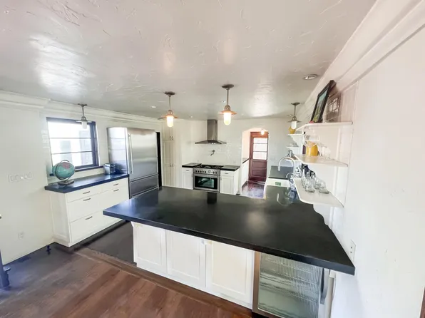 2444 The Strand #2444, Hermosa Beach, CA 90254