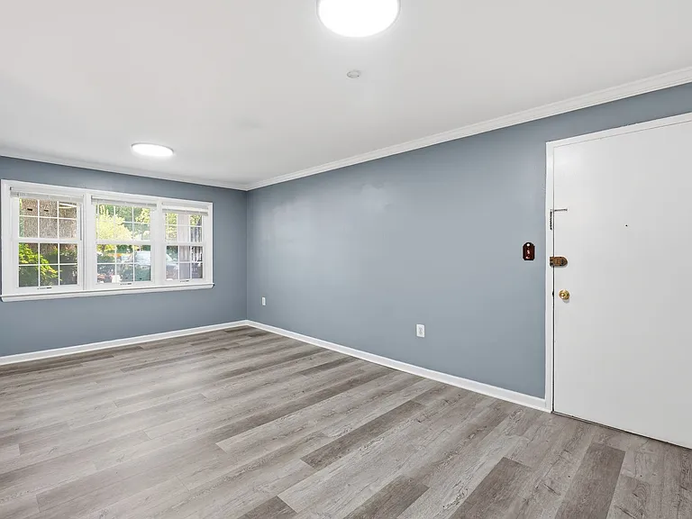 9453 Fairfax Blvd #104 — Photo 6