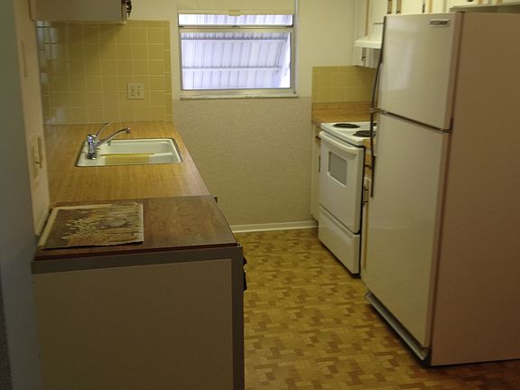 spotless kitchen