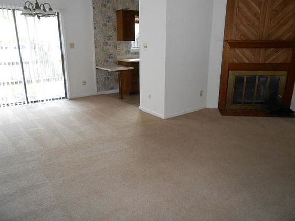 3rd image of 106 N Onsville Pl
