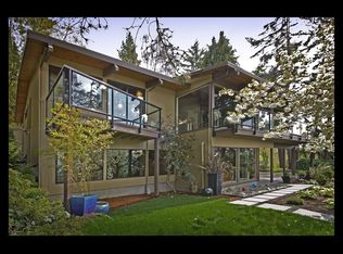 5401 SW Beach Drive Ter, Seattle, WA 98116