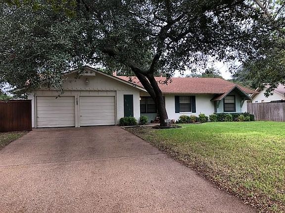 2nd image of 5113 Lake Placid Pl