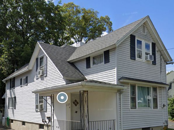 125 Riverside St
