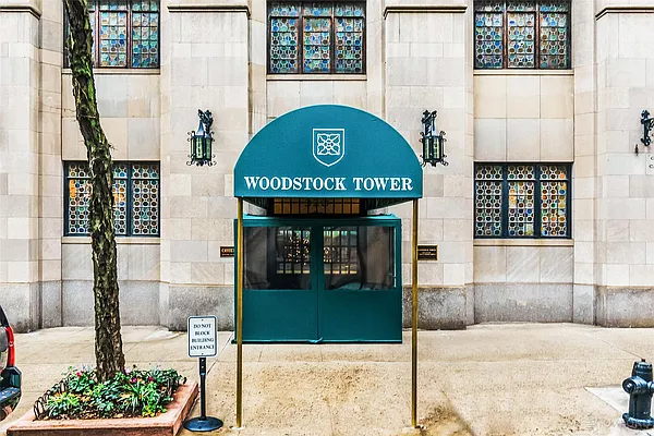 Sold by Oxford Property Group | media 13