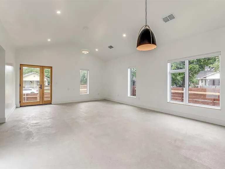 2901 Birmingham Ave — Photo 13