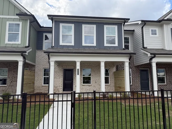 3265 Lake Carlton Rd, Loganville, GA 30052