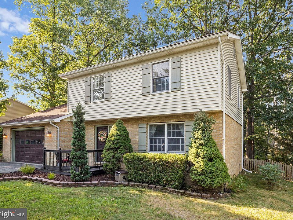 1st image of 120 Bell Haven Cir