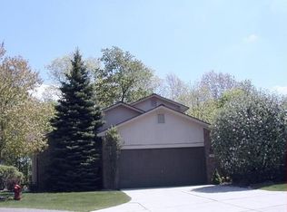 6431 Valley Crest Dr #1, West Bloomfield, MI 48322