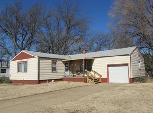 501 E State St, Lindsborg, KS 67456