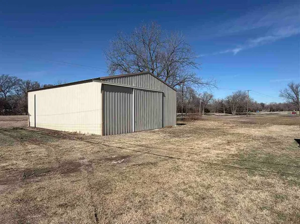277 Enlow Ave, Blackwell, OK 74631