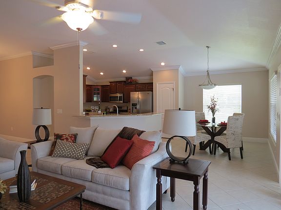 LR toward Kitchen