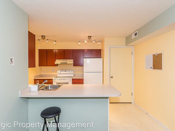 5th image of 1206 E Waterside Cv APT 11