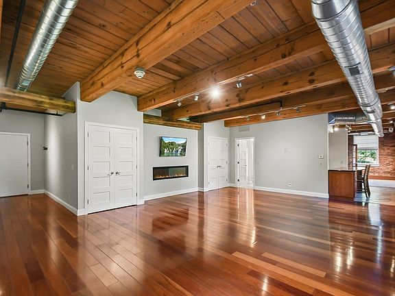 3rd image of 25 Cedar St Unit 7