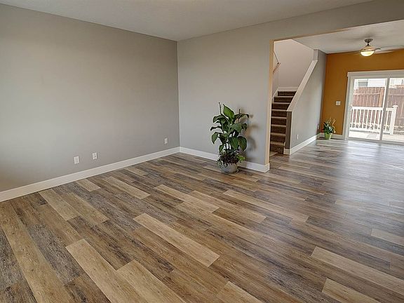 3rd image of 1021 S 10th Ave