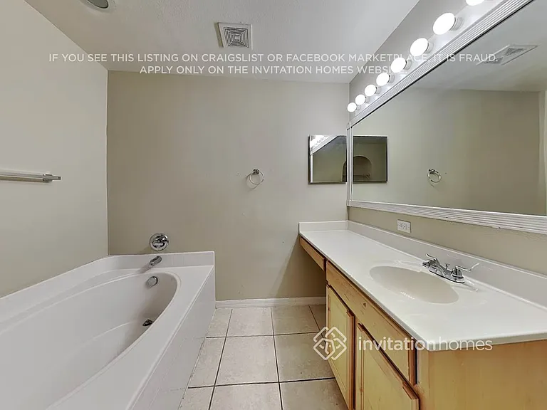 1701 Alhambra Crest Dr — Photo 12