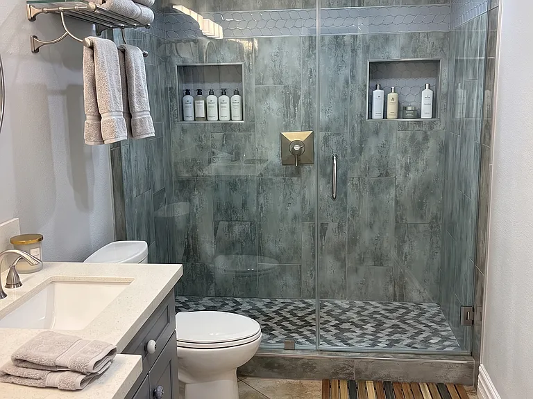 800 Antonio Dr — Photo 15