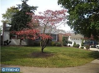 10 Evergreen Rd, Stratford, NJ 08084