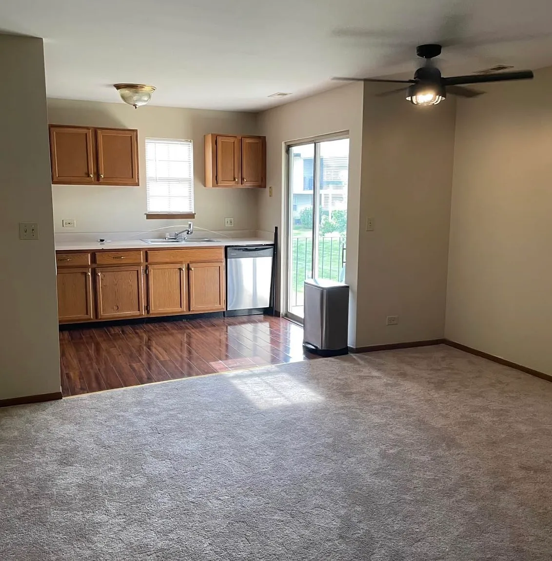 2 bed, 1200 sqft, $1,975 — Photo 3