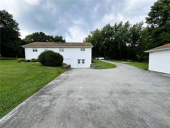 4th image of 446 Fairgreen Ave
