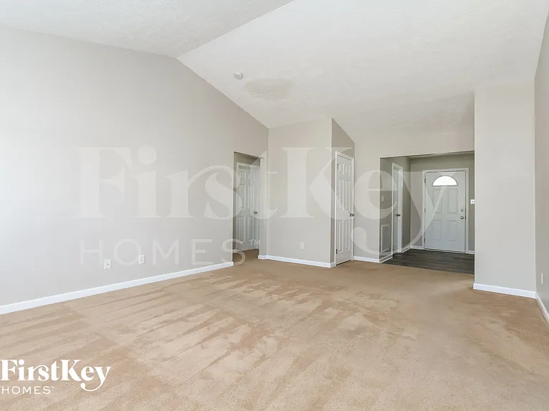 402 Red Tail Pl — Photo 4