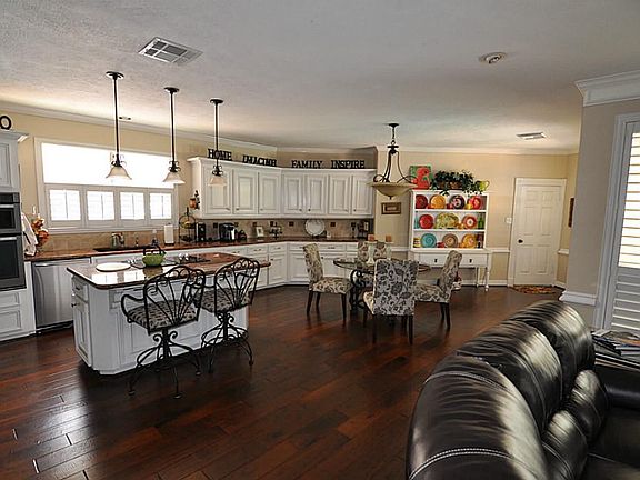 Open Kitchen/Living area