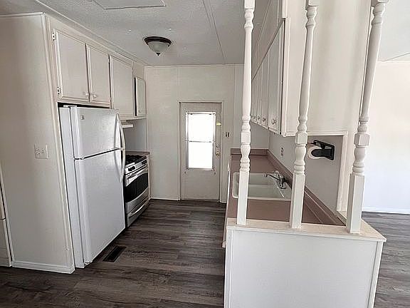 5th image of 1895 W Devonshire Ave Space 144