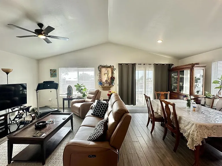 1210 San Carlos St — Photo 28