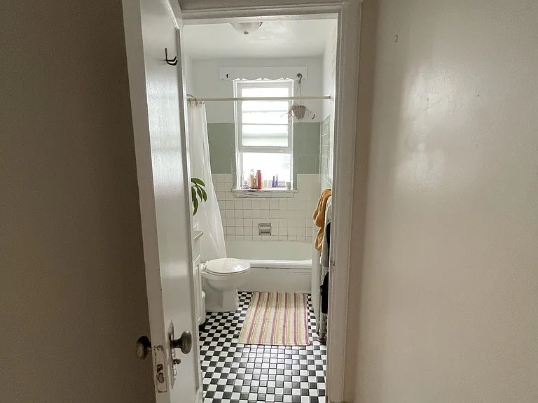 600 Laurier Ave W #28 — Photo 7