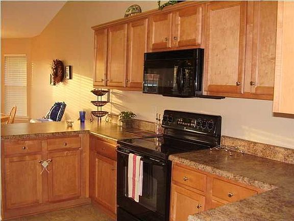 2nd image of 4683 Lake Woods Dr N