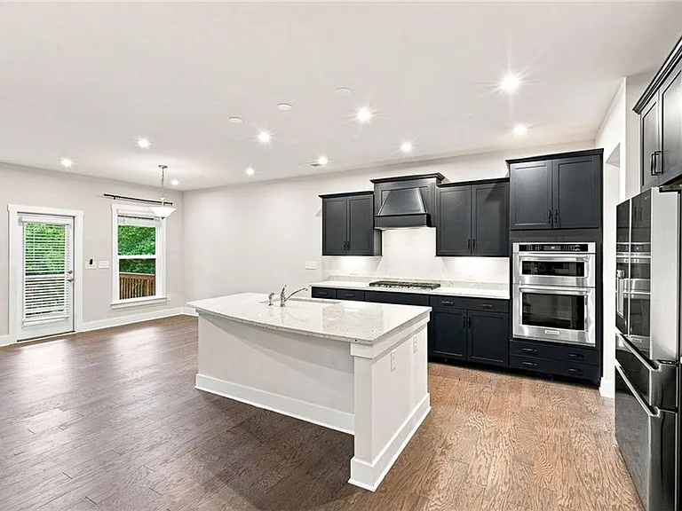 411 Riverclub Rd — Photo 4