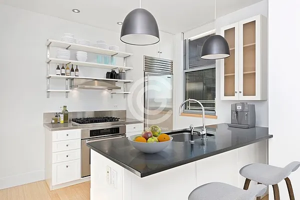 Rented by NY Casa Group | media 6