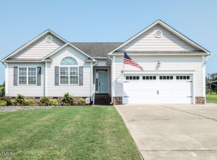 104 Willmont Ct, Benson, NC 27504