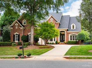 8620 Devonshire Dr, Huntersville, NC 28078