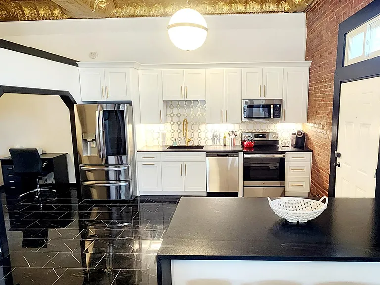 1138 Pacific St #1S — Photo 8