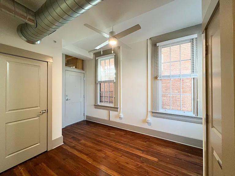 1701-1705 Race Street — Photo 10